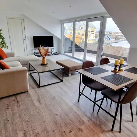 Lovely 2-Bedroom Loft With Panoramic View. Kristiansund Extérieur photo