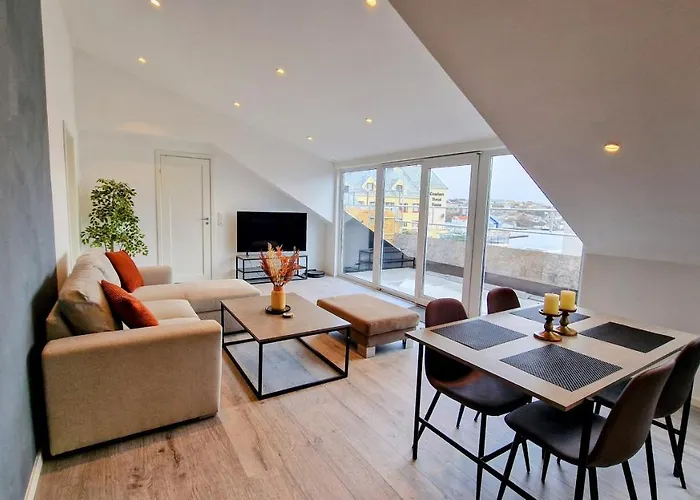 Lovely 2-Bedroom Loft With Panoramic View.