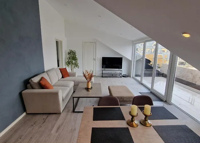 Lovely 2-Bedroom Loft With Panoramic View.